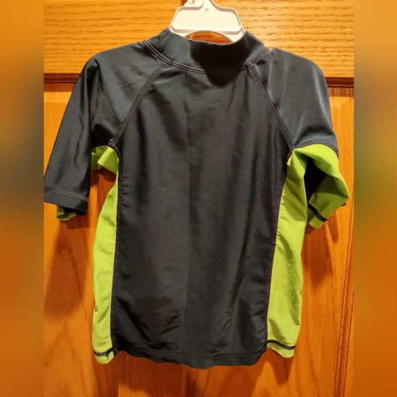 Kanu Navy/Green Rash Guard - Picture 4 of 4